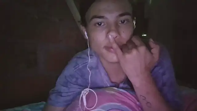 Snapshot of Samys_World chatting on 10/04/25, 11:30 Samys World online show from 10/04/25, 11:30