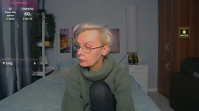 HelgaHimmell online show from 12/13/24, 07:21