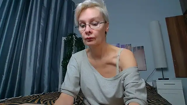 HelgaHimmell online show from 02/03/25, 07:18