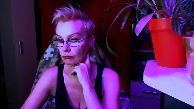 HelgaHimmell online show from 03/26/26, 04:01