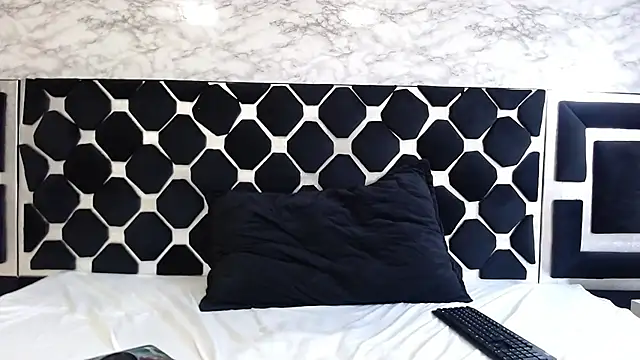 Snapshot of thiago19s chatting on 03/19/26, 05:50 thiago19s online show from 03/19/26, 05:50