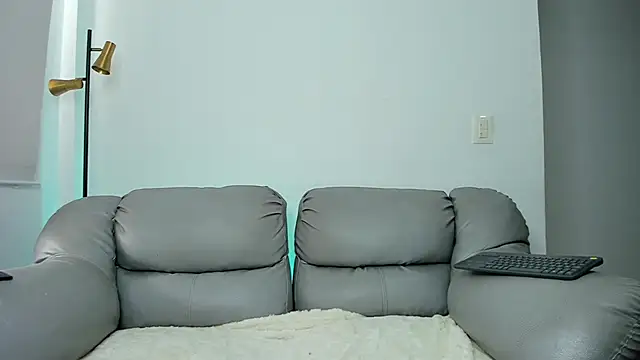 Snapshot of bellacarolainnn chatting on 06/07/26, 06:44 bellacarolainnn online show from 06/07/26, 06:44