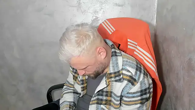 ANGELALEXYNO2024 online show from 02/02/26, 08:18