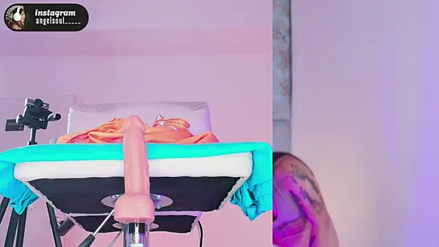 Angelst   online show from 11/26/25, 05:52