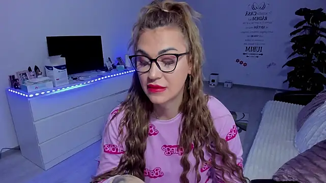 GlossyDiamondX online show from 01/11/25, 05:20