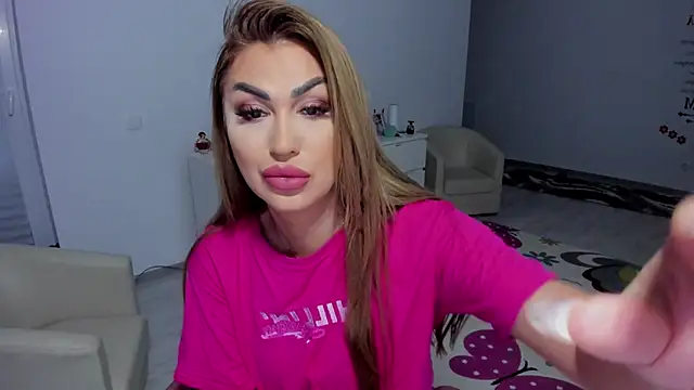 GlossyDiamondX online show from 02/05/25, 05:41