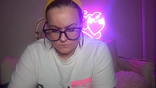 quinnmariexo online show from 01/12/26, 07:02