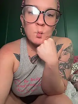 quinnmariexo online show from 05/11/26, 04:15