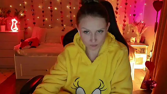 desperatehousewife   online show from 02/06/25, 10:37