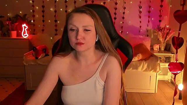 desperatehousewife   online show from 02/13/25, 03:18