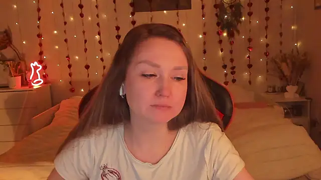 desperatehousewife   online show from 02/14/26, 07:10