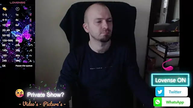 Snapshot of RealManHaveHairy chatting on 05/22/26, 05:51 RealManHaveHairy online show from 05/22/26, 05:51