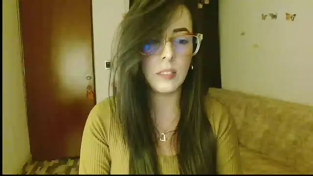 Snapshot of ella_peck chatting on 04/23/26, 05:30 ella peck online show from 04/23/26, 05:30