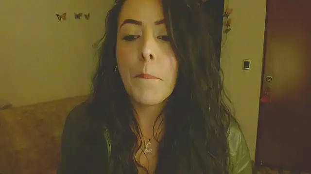 Snapshot of ella_peck chatting on 05/14/26, 06:20 ella peck online show from 05/14/26, 06:20