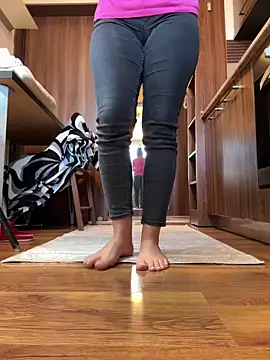 Hotmomcheckk  online show from 02/25/25, 02:54