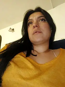 Snapshot of Sophie-hatter chatting on 01/04/25, 02:03 Sophie-hatter online show from 01/04/25, 02:03