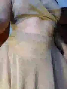 Snapshot of Sophie-hatter chatting on 01/10/25, 01:53 Sophie-hatter online show from 01/10/25, 01:53