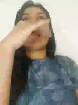 Snapshot of Sophie-hatter chatting on 01/22/25, 10:37 Sophie-hatter online show from 01/22/25, 10:37