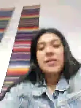 Snapshot of Sophie-hatter chatting on 01/27/25, 12:12 Sophie-hatter online show from 01/27/25, 12:12