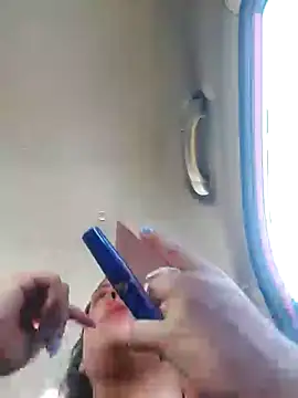 Snapshot of Sophie-hatter chatting on 02/01/25, 12:47 Sophie-hatter online show from 02/01/25, 12:47