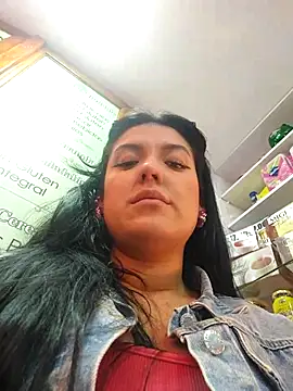 Snapshot of Sophie-hatter chatting on 02/26/25, 07:27 Sophie-hatter online show from 02/26/25, 07:27