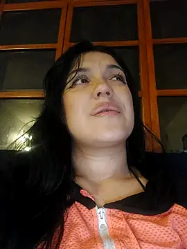 Snapshot of Sophie-hatter chatting on 02/28/25, 01:15 Sophie-hatter online show from 02/28/25, 01:15