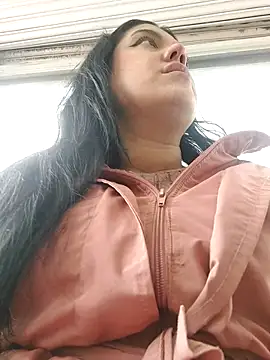 Snapshot of Sophie-hatter chatting on 03/18/25, 05:31 Sophie-hatter online show from 03/18/25, 05:31