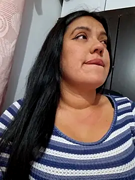 Snapshot of Sophie-hatter chatting on 09/15/25, 03:06 Sophie-hatter online show from 09/15/25, 03:06