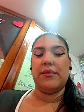 Snapshot of Sophie-hatter chatting on 10/03/25, 03:53 Sophie-hatter online show from 10/03/25, 03:53