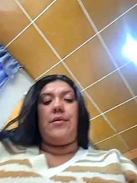 Snapshot of Sophie-hatter chatting on 12/04/25, 04:16 Sophie-hatter online show from 12/04/25, 04:16