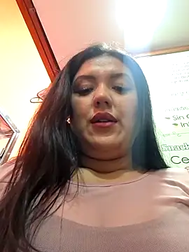 Snapshot of Sophie-hatter chatting on 04/21/26, 06:12 Sophie-hatter online show from 04/21/26, 06:12