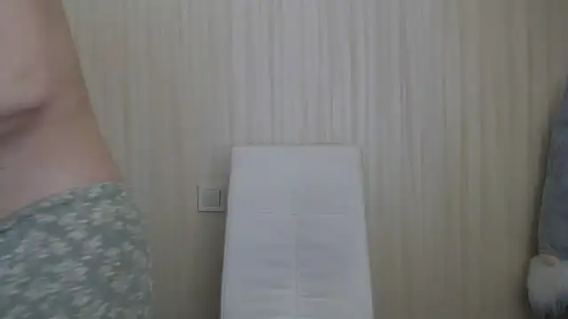 Snapshot of EverlastBlum chatting on 05/20/26, 04:40 EverlastBlum online show from 05/20/26, 04:40