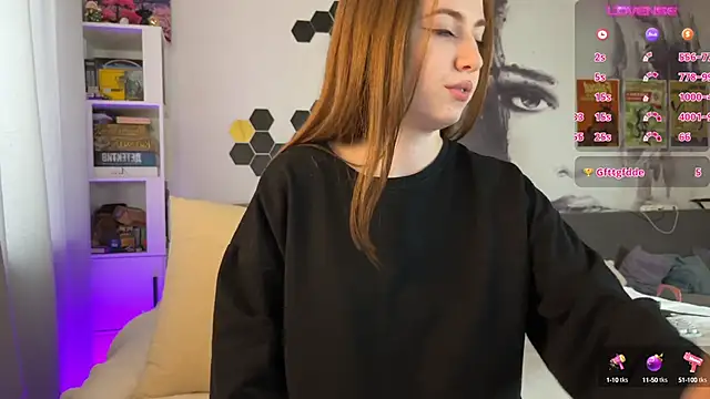 Snapshot of LinaWitch chatting on 02/03/25, 08:13 LinaWitch online show from 02/03/25, 08:13