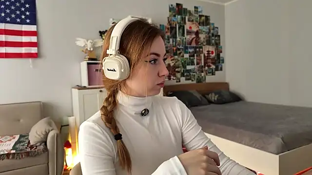 LinaWitch online show from 03/23/26, 08:29