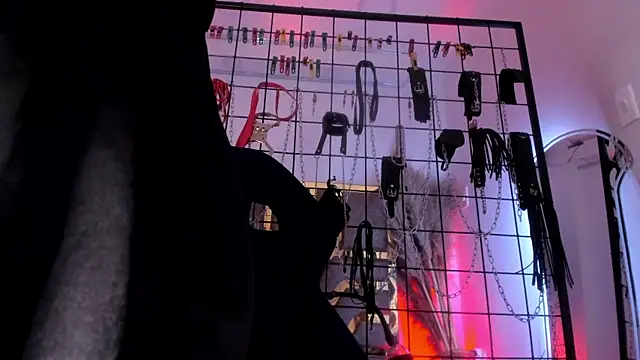 Snapshot of charrlotte_quinn chatting on 01/23/25, 12:25 charrlotte quinn online show from 01/23/25, 12:25