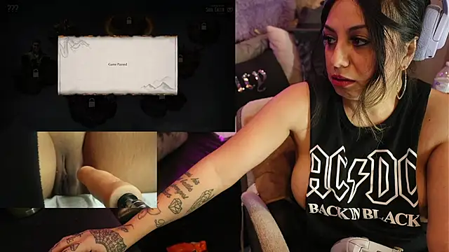 Snapshot of IndiaBlaze chatting on 11/01/25, 04:03 IndiaBlaze online show from 11/01/25, 04:03