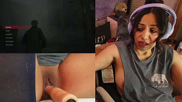 Snapshot of IndiaBlaze chatting on 11/29/25, 02:25 IndiaBlaze online show from 11/29/25, 02:25