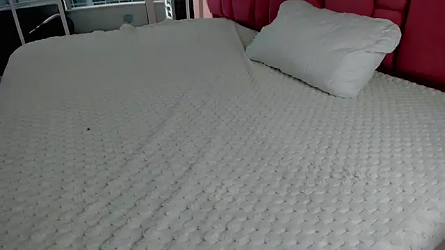 Snapshot of JEANNA_DREAMS chatting on 07/02/26, 12:44 JEANNA DREAMS online show from 07/02/26, 12:44