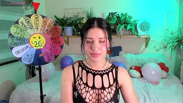 Snapshot of MiaaRose chatting on 12/02/25, 12:16 MiaaRose online show from 12/02/25, 12:16