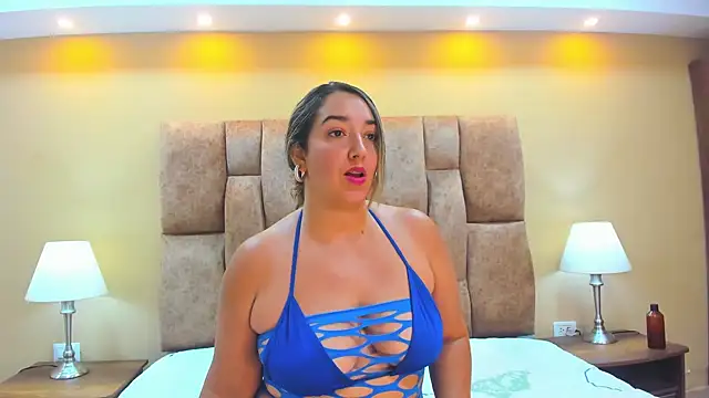 MiiaHot online show from 09/26/25, 11:53