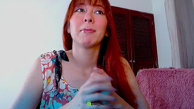 Snapshot of lanaturner_ chatting on 10/01/25, 12:27 lanaturner  online show from 10/01/25, 12:27
