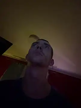 Snapshot of czruz chatting on 03/16/26, 02:39 czruz online show from 03/16/26, 02:39