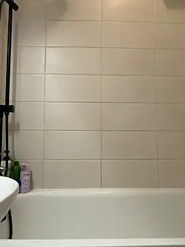 Snapshot of czruz chatting on 03/17/26, 11:46 czruz online show from 03/17/26, 11:46