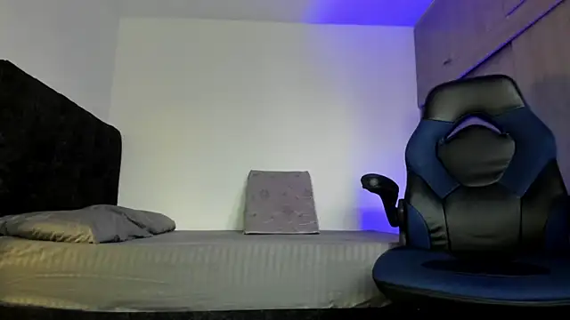 male pussy online show from 10/20/25, 07:03