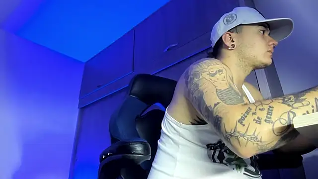 male pussy online show from 01/08/26, 02:47