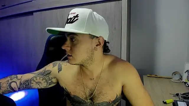 male pussy online show from 01/12/26, 10:37