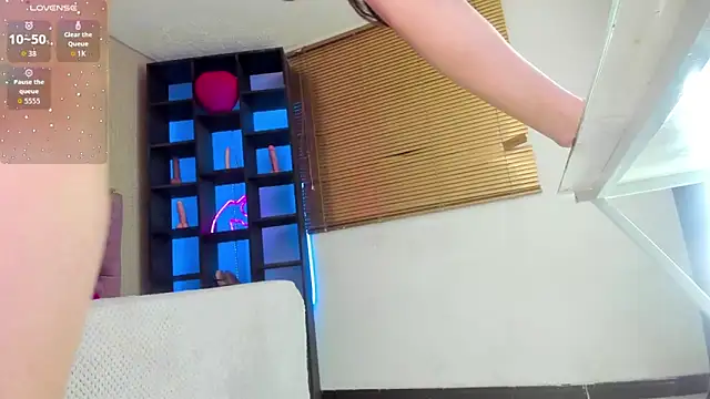 Snapshot of shelby_carson chatting on 03/12/26, 01:01 shelby carson online show from 03/12/26, 01:01