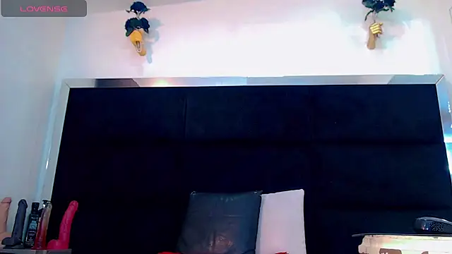 PriscilaRainbow online show from 07/14/26, 02:01