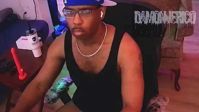 Snapshot of Southernfuckery chatting on 03/22/26, 04:27 Southernfuckery online show from 03/22/26, 04:27