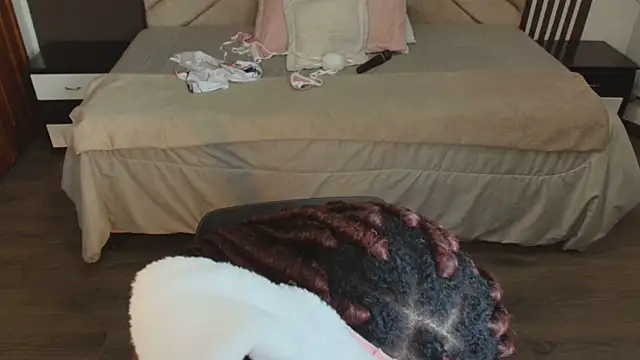 Raquel jones online show from 03/09/25, 02:43